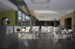 Отель Hostellerie Saint Germain  Сен-Жермэн-Ле-Арле